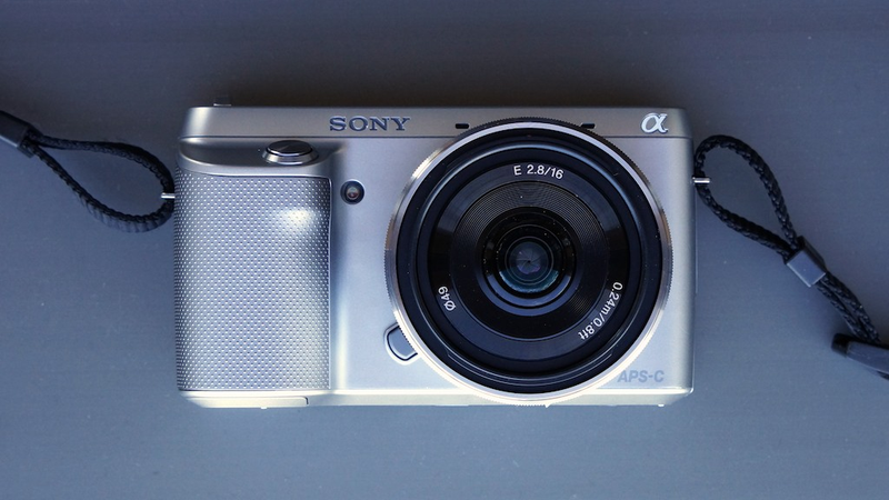 Illustration for article titled Sony NEX-F3 Hands-On: The Best Affordable Pro Compact Camera Gets a Boost